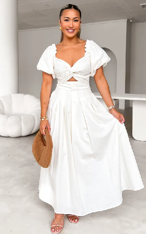 Maxi Dress With Pleated Details -Pixie Maxi Dress - White Cream