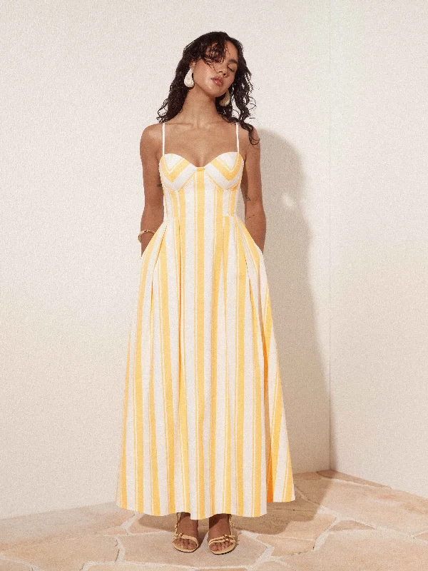 Maxi Dress With Sweetheart Neckline -VACATION MAXI DRESS