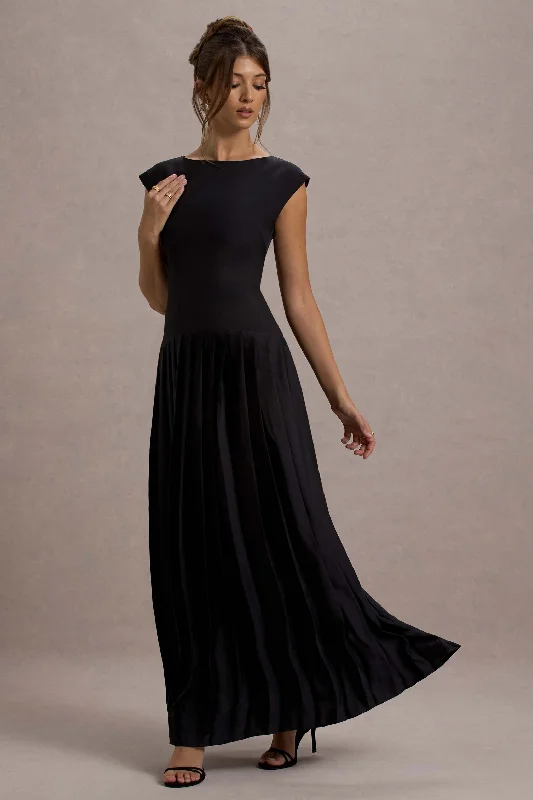 Maxi Dress With High Low Hem -Arna | Black Boat-Neck Pleated Maxi Dress