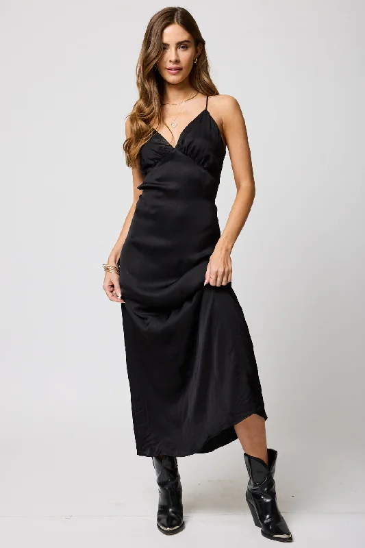 Maxi Dress With Sweetheart Neckline -SILKY LUCIA MAXI DRESS