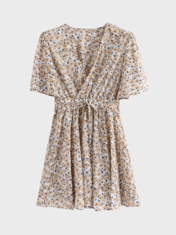 Polka dot chiffon sweet date mini dress-Midsize Lyric Flowy Floral Mini Dress