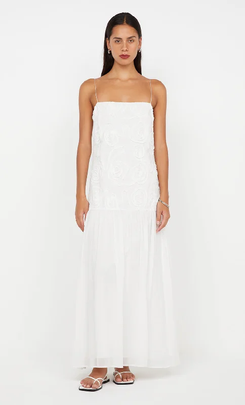 Maxi Dress With Open Back Design -HAZE MAXI DRESS - WHITE