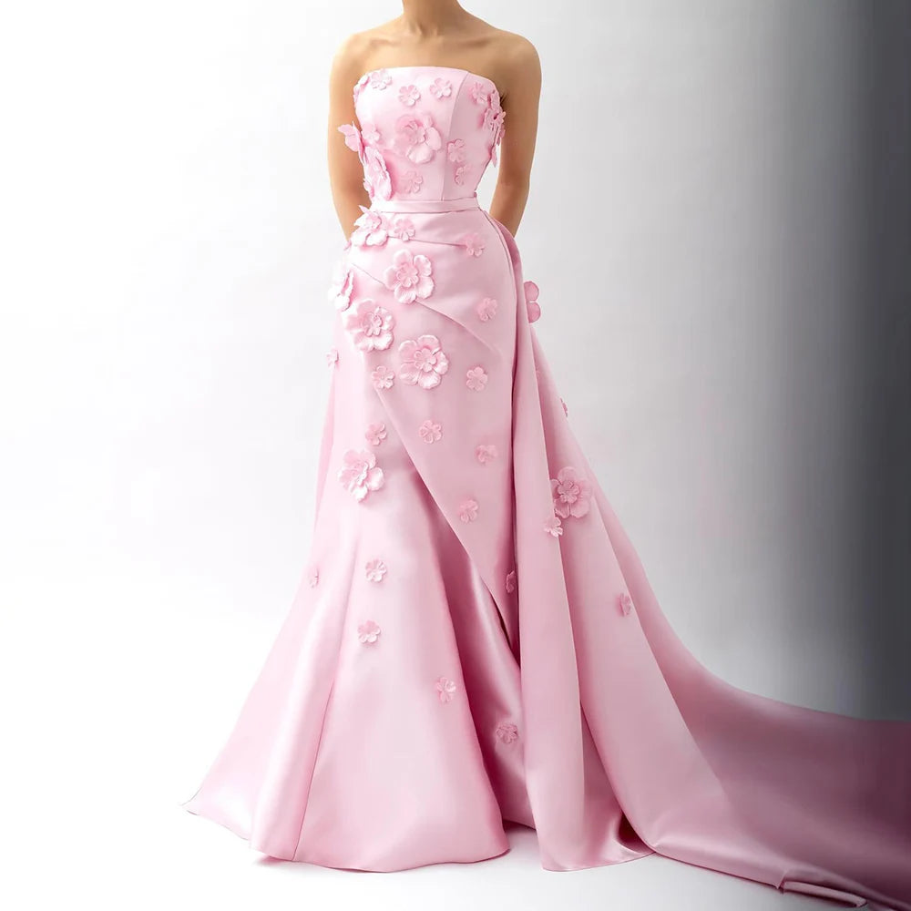 Evening dress with lace-up back -Serene Hill 2024 Saudi Pink Ruched Appliques Strapless Satin Mermaid Evening Dress Gown Lace-Up Back for Formal Occasion LA72740